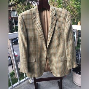 Like new Burberry blazer size 44R
